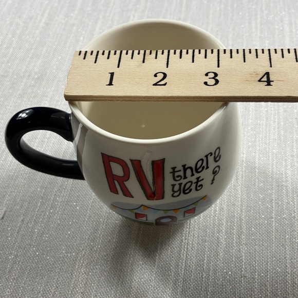 RV there yet? Cracker Barrel stoneware, camping humor mug.EUC - Picture 7 of 7